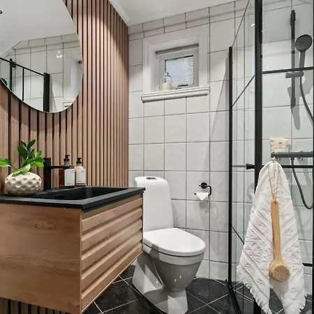 L The Town House Будинок відпочинку *